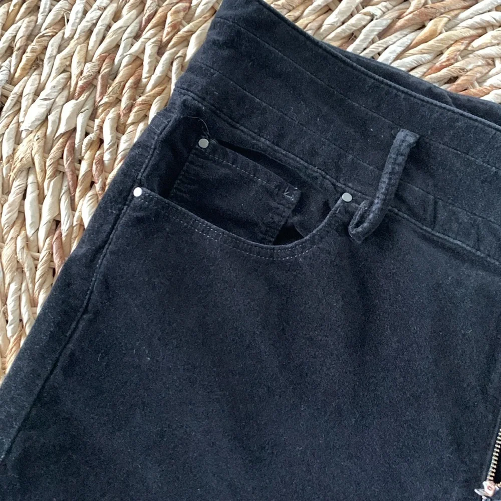 Ann Taylor High Rise Uncut Corduroy Curvy Skinny Pant